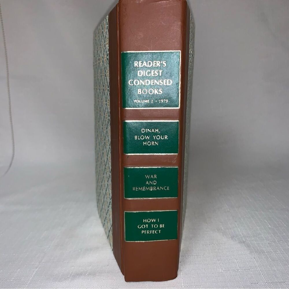 VINTAGE Reader Digest Condensed Books 1979 Volume 2 Hardcover First Edition Read